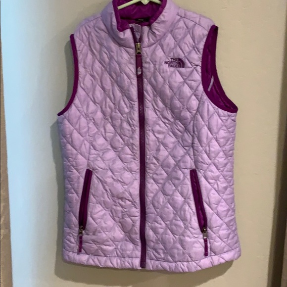 North face girls vest - Picture 2 of 2